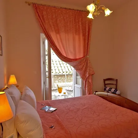 Hotel Clau Del Loup - Logis Anglars-Juillac