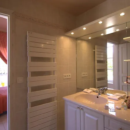 Clau Del Loup - Logis Hotel Anglars-Juillac